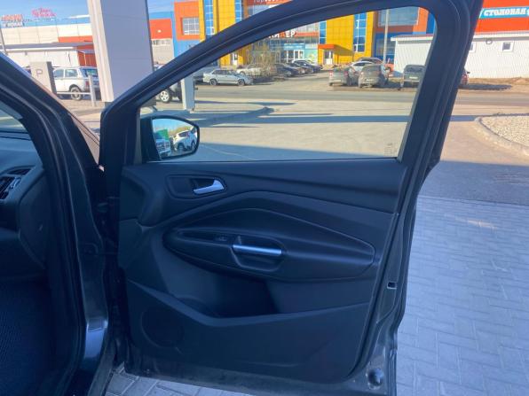 Ford Kuga II Рестайлинг с пробегом 2017 года, цена 1 840 000 рублей, 76364 км, внедорожник, Автокод Объявления