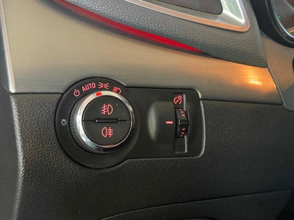 Opel Mokka I с пробегом 2013 года, цена 890 000 рублей, 150000 км, внедорожник, Автокод Объявления