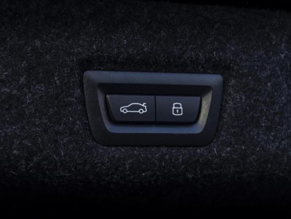 BMW 5 серии VIII (G60/G61/G68) с пробегом 2023 года, цена 6 490 000 рублей, 45660 км, седан, Автокод Объявления