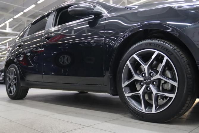 Kia Ceed III Рестайлинг с пробегом 2022 года, цена 2 295 170 рублей, 27393 км, хэтчбек, Автокод Объявления