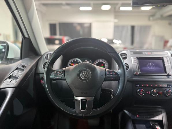 Volkswagen Tiguan I Рестайлинг с пробегом 2015 года, цена 1 949 000 рублей, 138477 км, внедорожник, Автокод Объявления