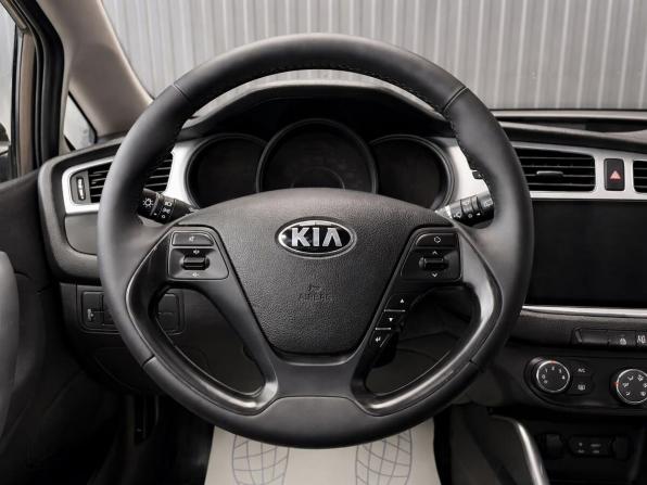 Kia Ceed II с пробегом 2013 года, цена 877 000 рублей, 136236 км, хэтчбек, Автокод Объявления