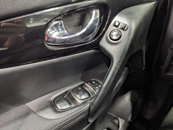 Nissan Qashqai II с пробегом 2016 года, цена 1 995 000 рублей, 39500 км, внедорожник, Автокод Объявления