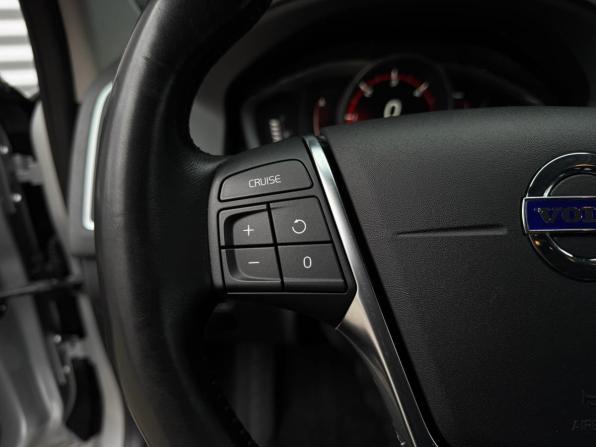 Volvo XC60 I Рестайлинг с пробегом 2016 года, цена 1 990 000 рублей, 170000 км, внедорожник, Автокод Объявления
