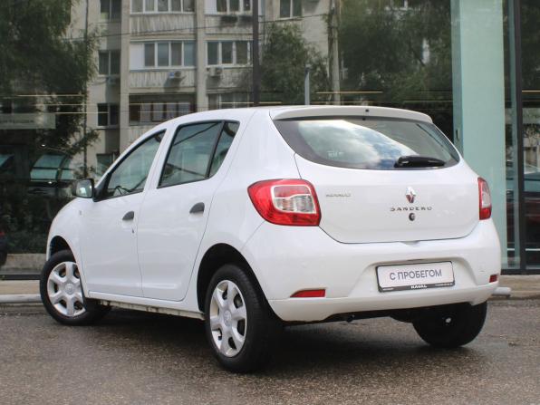 Renault Sandero II с пробегом 2018 года, цена 895 000 рублей, 47061 км, хэтчбек, Автокод Объявления