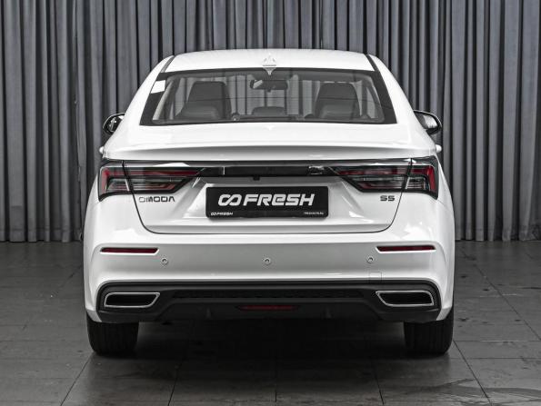 Omoda S5 с пробегом 2024 года, цена 1 534 900 рублей, 26110 км, седан, Автокод Объявления