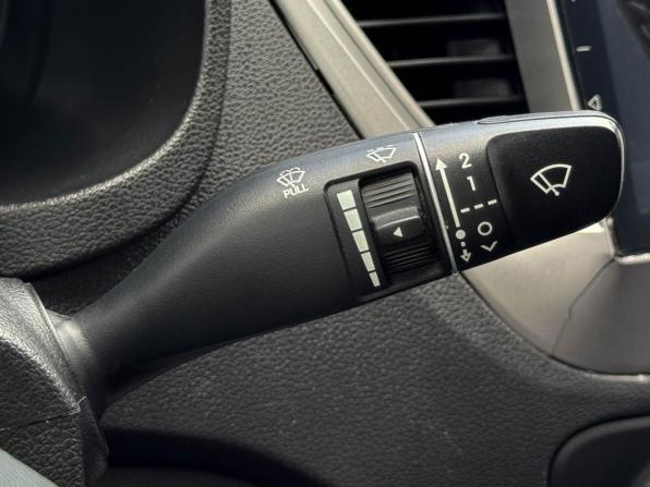 Hyundai Solaris II с пробегом 2019 года, цена 1 499 000 рублей, 102140 км, седан, Автокод Объявления