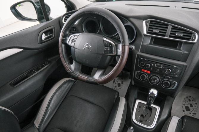 Citroen C4 II с пробегом 2012 года, цена 649 000 рублей, 157000 км, хэтчбек, Автокод Объявления