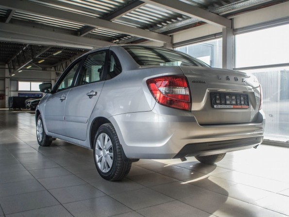 Lada (ВАЗ) Granta I Рестайлинг с пробегом 2019 года, цена 695 000 рублей, 98000 км, седан, Автокод Объявления