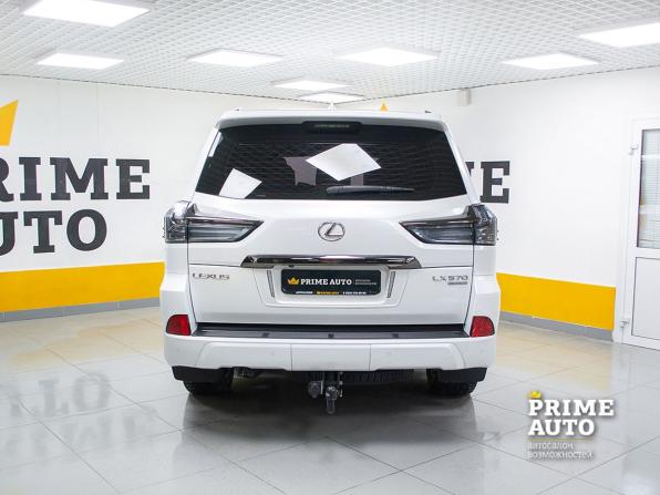 Lexus LX III Рестайлинг 2 с пробегом 2018 года, цена 9 999 000 рублей, 94100 км, внедорожник, Автокод Объявления