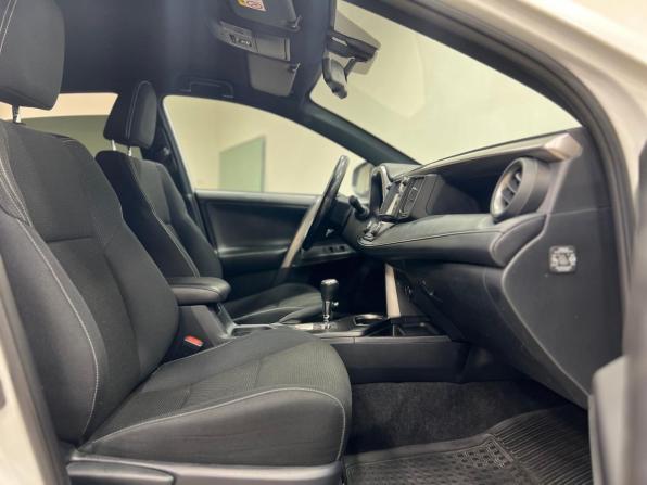 Toyota RAV4 IV (XA40) Рестайлинг с пробегом 2019 года, цена 2 799 000 рублей, 159684 км, внедорожник, Автокод Объявления