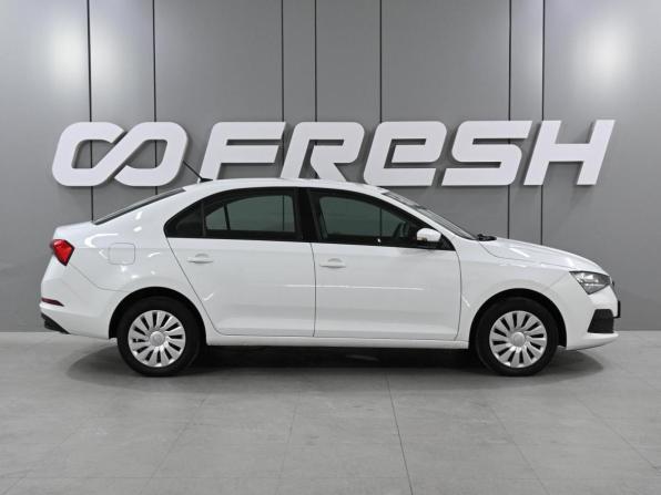 Skoda Rapid II с пробегом 2021 года, цена 1 599 000 рублей, 93564 км, лифтбек, Автокод Объявления