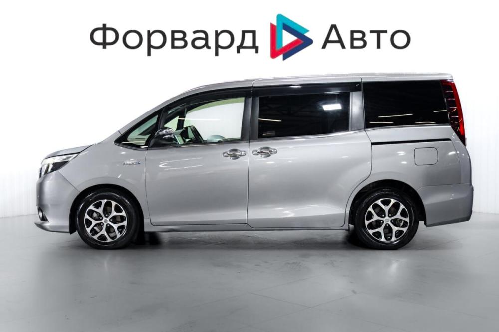 Toyota Esquire I Тюмень  - изображение 5