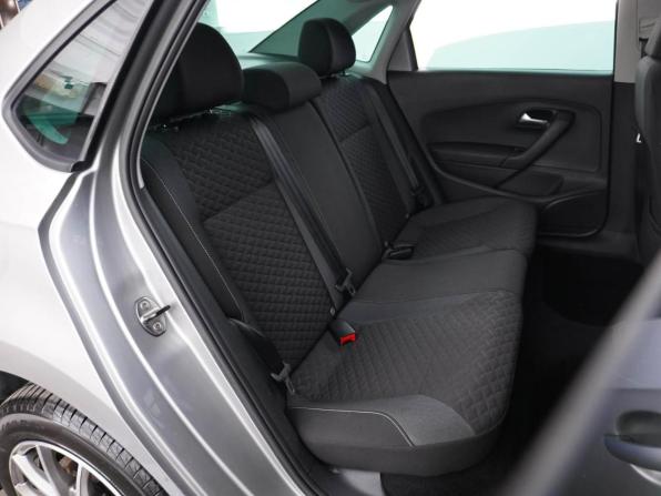 Volkswagen Polo V Рестайлинг с пробегом 2018 года, цена 1 077 077 рублей, 202894 км, седан, Автокод Объявления