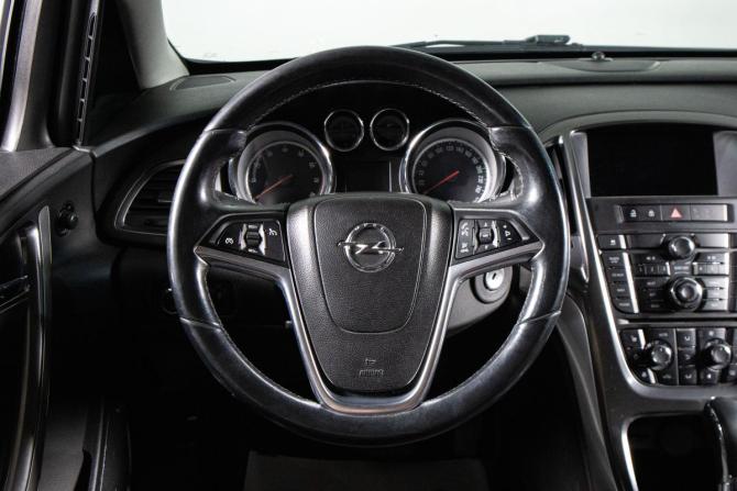 Opel Astra J Рестайлинг с пробегом 2012 года, цена 799 000 рублей, 157081 км, хэтчбек, Автокод Объявления