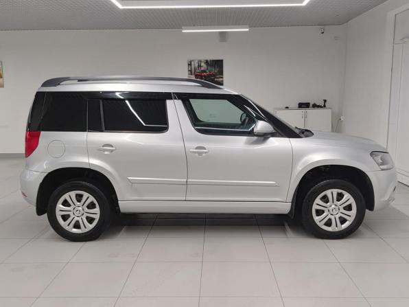 Skoda Yeti I Рестайлинг с пробегом 2014 года, цена 660 000 рублей, 247461 км, внедорожник, Автокод Объявления