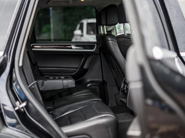 Volkswagen Touareg II с пробегом 2014 года, цена 1 520 000 рублей, 461086 км, внедорожник, Автокод Объявления