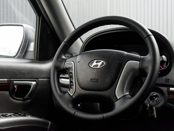 Hyundai Santa Fe II Рестайлинг с пробегом 2011 года, цена 1 335 000 рублей, 228781 км, внедорожник, Автокод Объявления