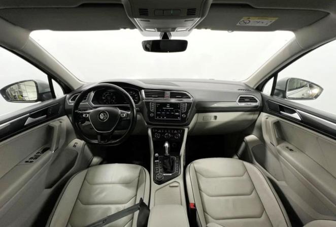 Volkswagen Tiguan II с пробегом 2017 года, цена 2 200 000 рублей, 222262 км, внедорожник, Автокод Объявления