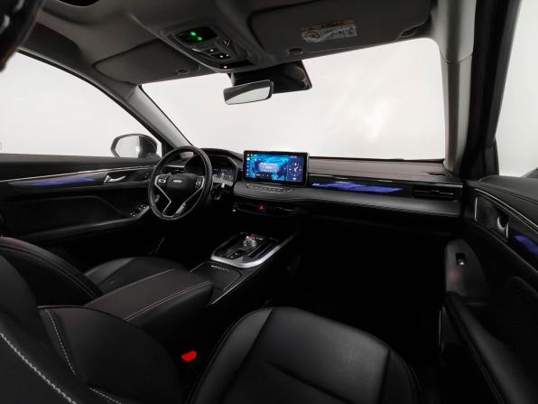 Haval Jolion I Рестайлинг с пробегом 2024 года, цена 2 382 300 рублей, 17751 км, внедорожник, Автокод Объявления
