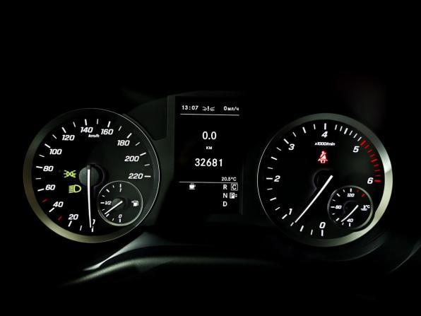 Mercedes-Benz Vito III (W447) Рестайлинг с пробегом 2021 года, цена 5 690 000 рублей, 32678 км, минивэн, Автокод Объявления