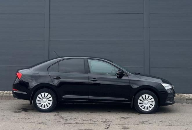 Skoda Rapid II с пробегом 2021 года, цена 1 465 000 рублей, 97647 км, лифтбек, Автокод Объявления