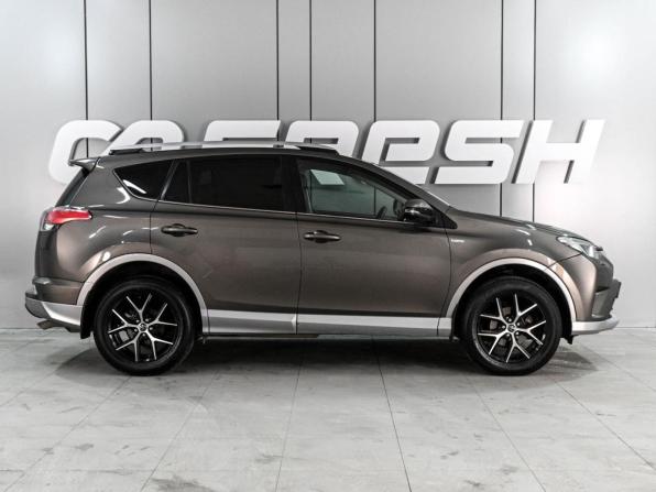 Toyota RAV4 IV (XA40) Рестайлинг с пробегом 2017 года, цена 2 379 000 рублей, 195205 км, внедорожник, Автокод Объявления