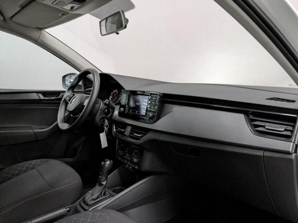 Skoda Rapid II с пробегом 2020 года, цена 1 090 000 рублей, 209049 км, лифтбек, Автокод Объявления