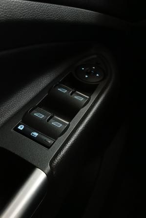 Ford Kuga II Рестайлинг с пробегом 2016 года, цена 1 299 000 рублей, 157241 км, внедорожник, Автокод Объявления