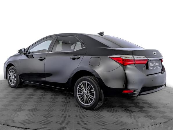 Toyota Corolla XI (E160 E170 E180) Рестайлинг 1 с пробегом 2018 года, цена 1 945 000 рублей, 49594 км, седан, Автокод Объявления