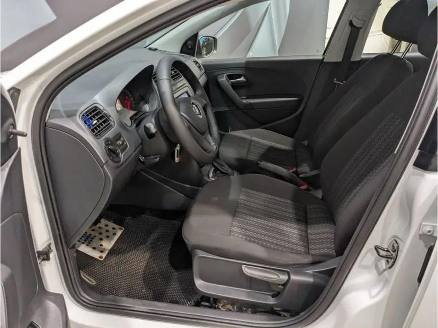 Volkswagen Polo V Рестайлинг Пермь  - изображение 17