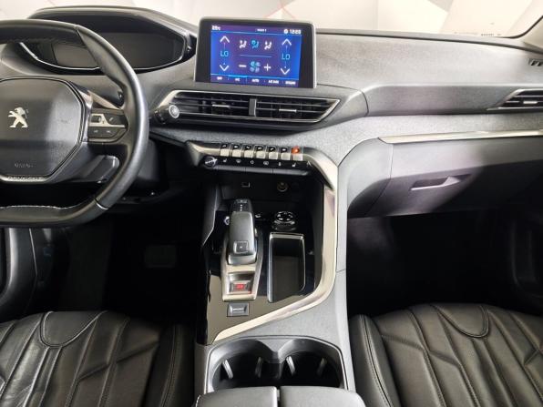 Peugeot 3008 II с пробегом 2019 года, цена 1 700 000 рублей, 122924 км, внедорожник, Автокод Объявления