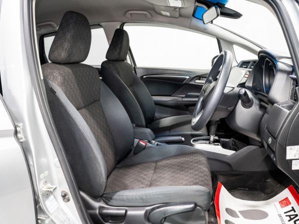Honda Fit III с пробегом 2014 года, цена 1 060 000 рублей, 146740 км, хэтчбек, Автокод Объявления