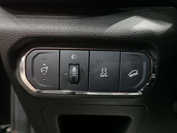 Haval Jolion I с пробегом 2023 года, цена 1 850 000 рублей, 33246 км, внедорожник, Автокод Объявления