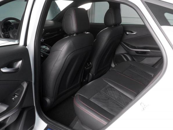 Hyundai Lafesta I Рестайлинг с пробегом 2025 года, цена 2 879 000 рублей, 4184 км, седан, Автокод Объявления