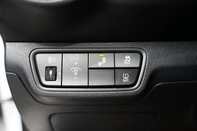 Kia Cerato IV Рестайлинг с пробегом 2022 года, цена 2 477 000 рублей, 77000 км, седан, Автокод Объявления