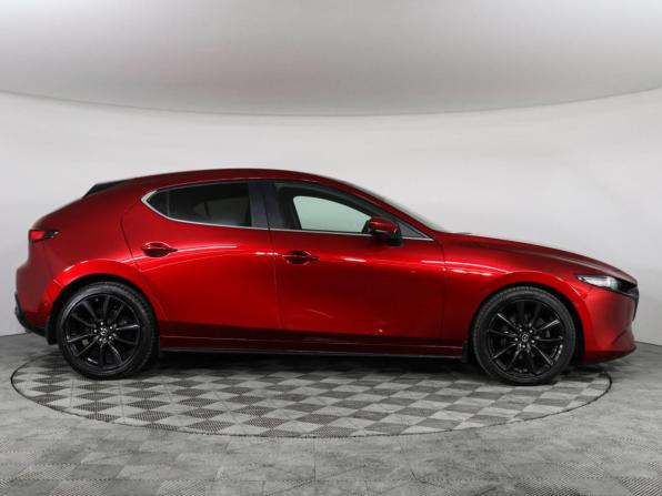 Mazda 3 IV (BP) с пробегом 2019 года, цена 2 250 000 рублей, 79878 км, хэтчбек, Автокод Объявления