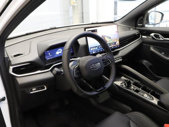 Geely Coolray I Рестайлинг с пробегом 2025 года, цена 2 450 000 рублей, 18777 км, внедорожник, Автокод Объявления
