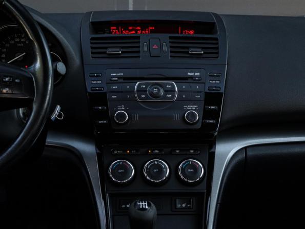 Mazda 6 II (GH) Рестайлинг с пробегом 2010 года, цена 950 000 рублей, 239899 км, лифтбек, Автокод Объявления