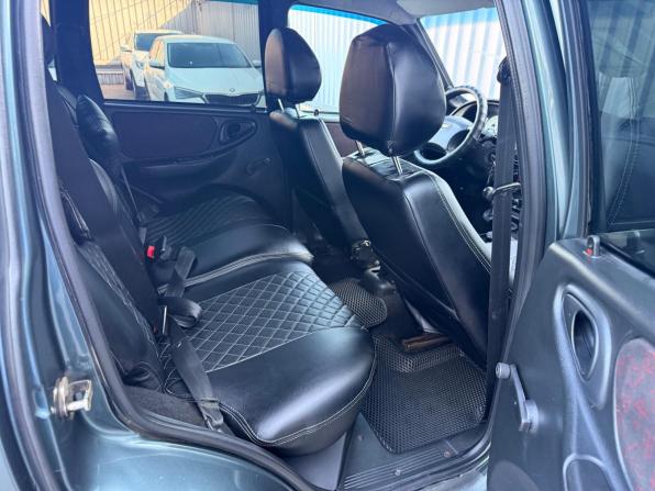 Chevrolet Niva I с пробегом 2006 года, цена 395 000 рублей, 349000 км, внедорожник, Автокод Объявления