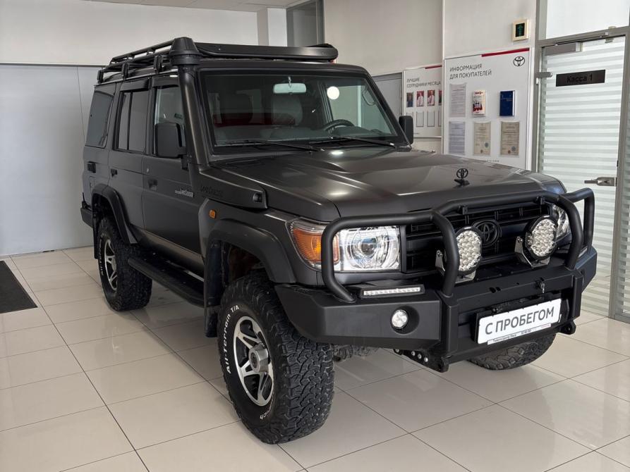 Toyota Land Cruiser 70 Series Рестайлинг 1 Омск  - изображение 3
