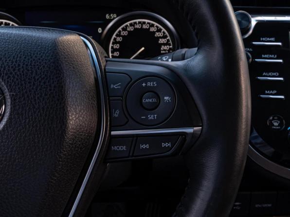 Toyota Camry VIII (XV70) Рестайлинг с пробегом 2020 года, цена 3 250 000 рублей, 72999 км, седан, Автокод Объявления