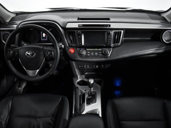 Toyota RAV4 IV (XA40) Рестайлинг с пробегом 2018 года, цена 2 389 000 рублей, 146671 км, внедорожник, Автокод Объявления