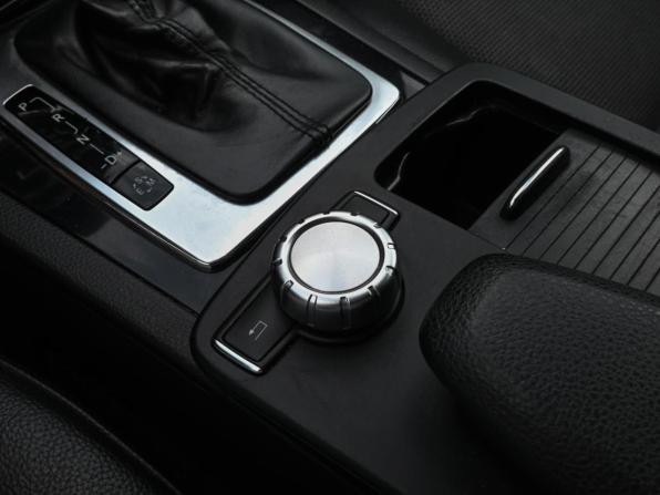 Mercedes-Benz C-Класс III (W204) Рестайлинг с пробегом 2012 года, цена 1 400 000 рублей, 202073 км, седан, Автокод Объявления