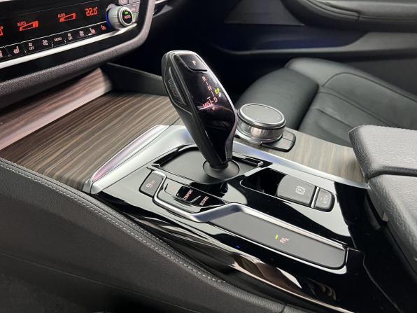 BMW 5 серии VII (G30/G31/G38) с пробегом 2017 года, цена 3 550 000 рублей, 106268 км, седан, Автокод Объявления