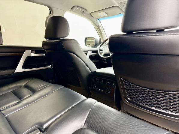 Toyota Land Cruiser 200 Series Рестайлинг 2 с пробегом 2016 года, цена 5 620 000 рублей, 181572 км, внедорожник, Автокод Объявления