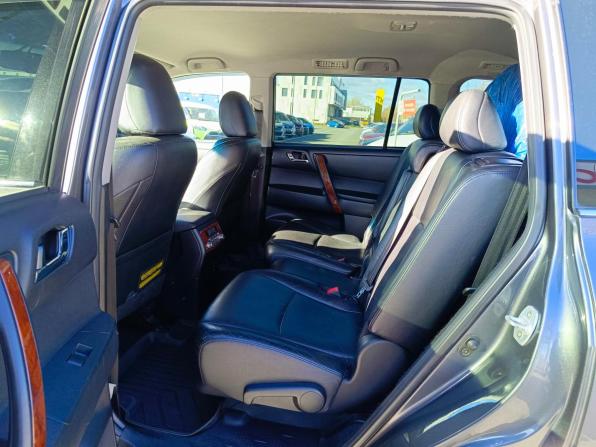 Toyota Highlander II (XU40) Рестайлинг с пробегом 2011 года, цена 2 100 000 рублей, 277352 км, внедорожник, Автокод Объявления