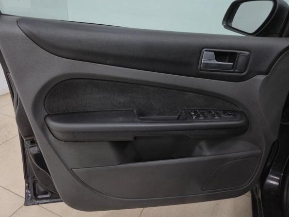 Ford Focus II с пробегом 2006 года, цена 360 000 рублей, 206776 км, хэтчбек, Автокод Объявления