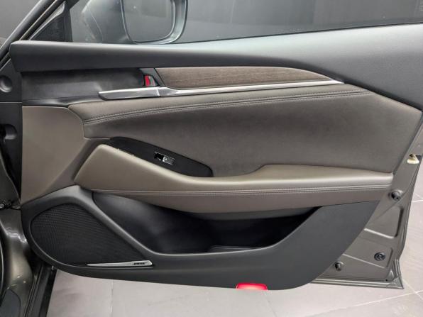 Mazda 6 III (GJ) Рестайлинг 2 с пробегом 2021 года, цена 2 630 000 рублей, 134609 км, седан, Автокод Объявления