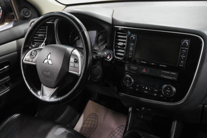 Mitsubishi Outlander III с пробегом 2012 года, цена 1 649 000 рублей, 221000 км, внедорожник, Автокод Объявления